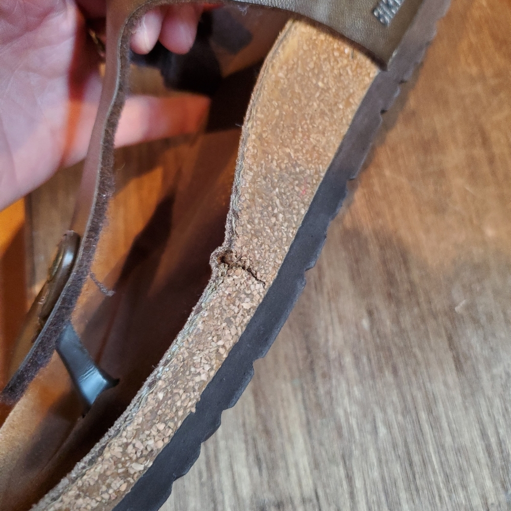 Birkenstock Gizeh Sandals - Picture 9 of 16